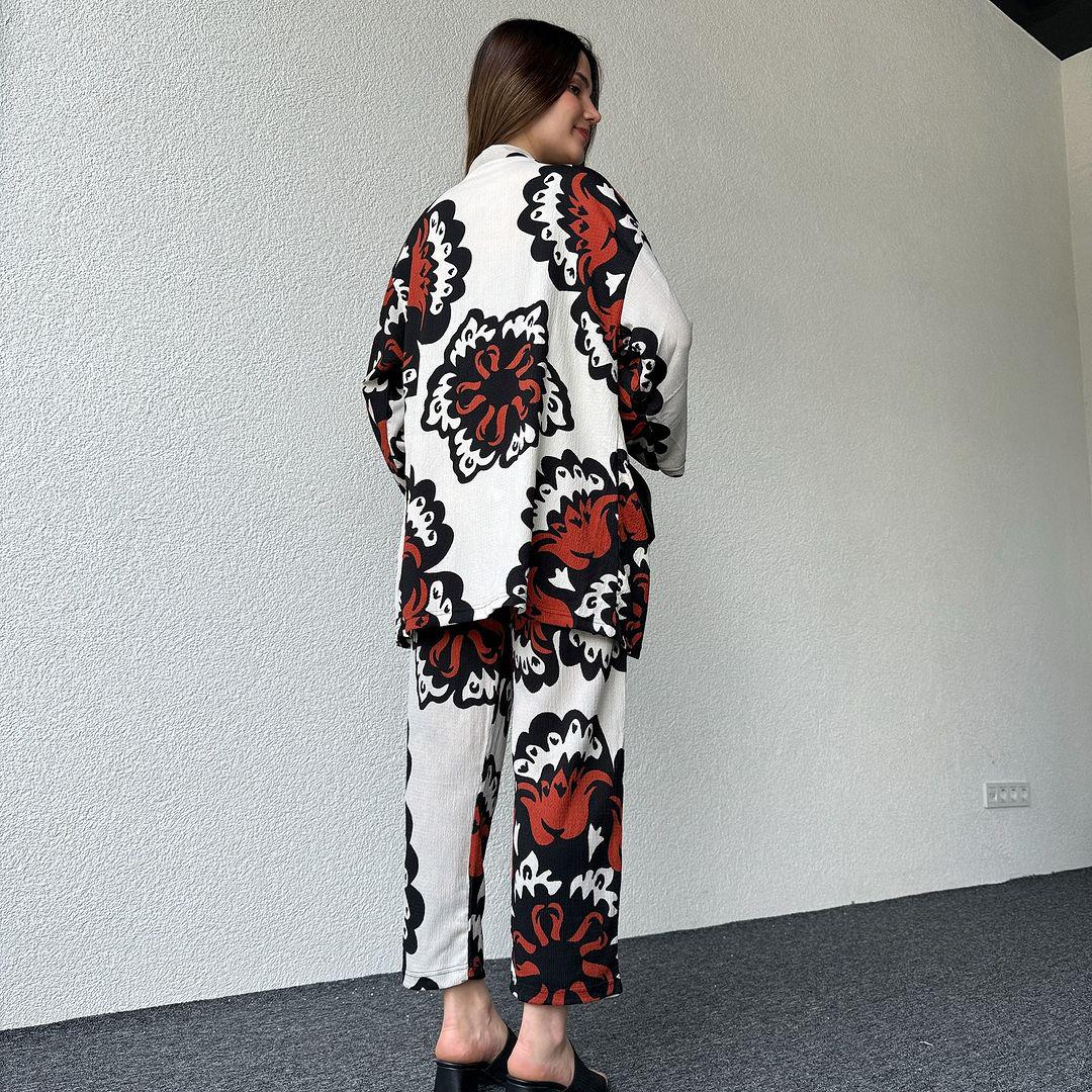 Modern Women's Spider Fabric Kimono Lawn Suit